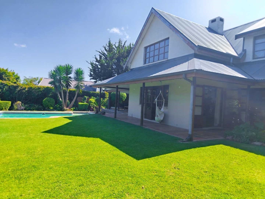 5 Bedroom Property for Sale in Rexford Western Cape